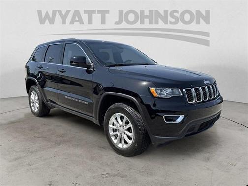 2022 Jeep Grand Cherokee Laredo