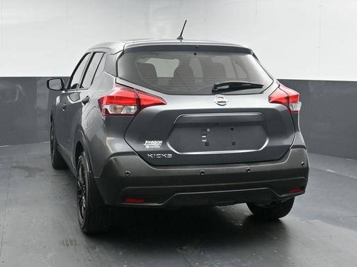 2020 Nissan Kicks S
