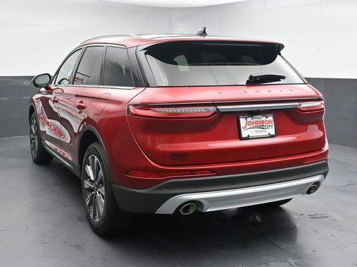Red Carpet Metallic Tinted Clearcoat 2022 Lincoln Corsair Reserve