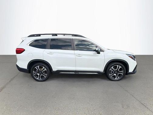 Crystal White Pearl 2023 Subaru Ascent Limited 7-Passenger