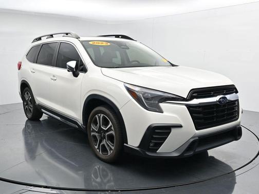 Crystal White Pearl 2023 Subaru Ascent Limited 7-Passenger