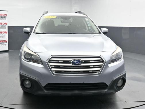 Ice Silver Metallic 2017 Subaru Outback 2.5i Premium