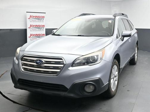 Ice Silver Metallic 2017 Subaru Outback 2.5i Premium
