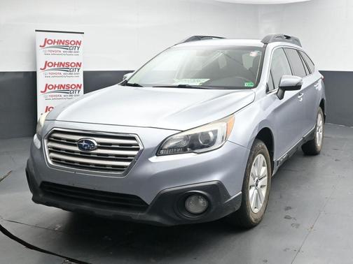 Ice Silver Metallic 2017 Subaru Outback 2.5i Premium