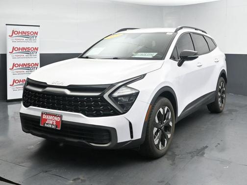 Glacial White Pearl 2023 Kia Sportage X-Line
