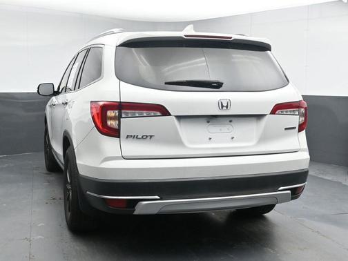 2021 Honda Pilot Touring 8-Passenger