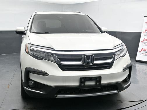 2021 Honda Pilot Touring 8-Passenger