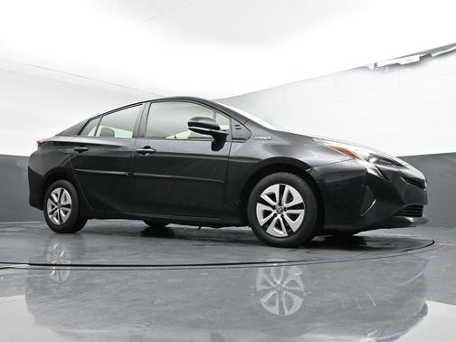 2016 Toyota Prius Three