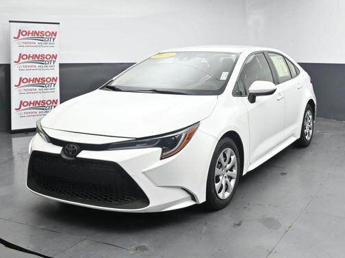 White 2022 Toyota Corolla LE