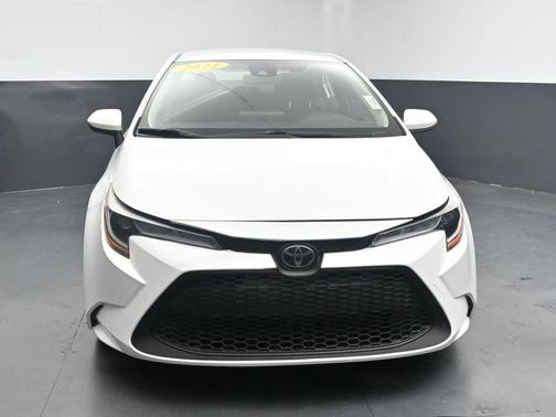 White 2022 Toyota Corolla LE
