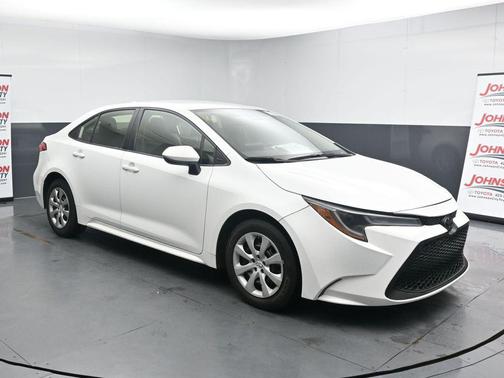 White 2022 Toyota Corolla LE
