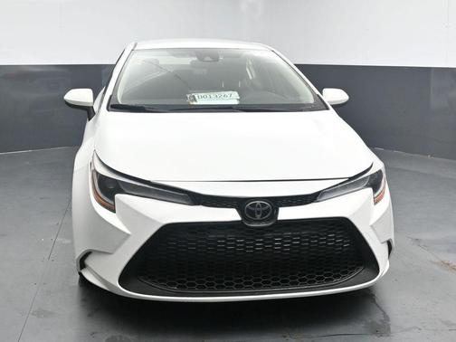 White 2022 Toyota Corolla LE