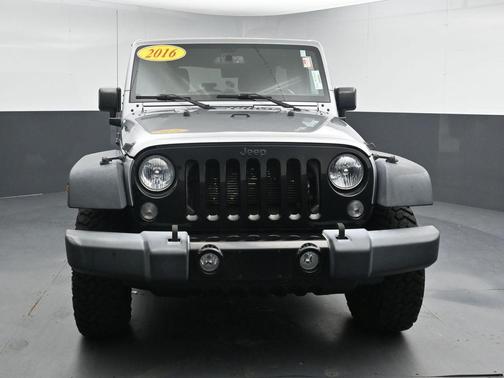 Billet Silver Metallic Clearcoat 2016 Jeep Wrangler Unlimited Willys Wheeler