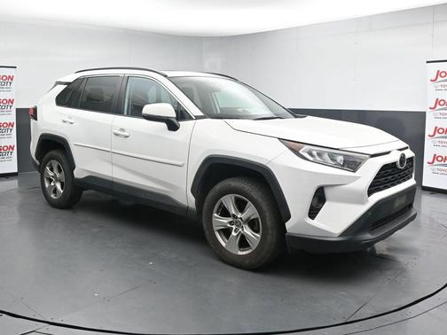 Super White 2021 Toyota RAV4 XLE