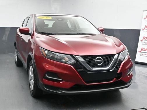 2020 Nissan Rogue Sport S