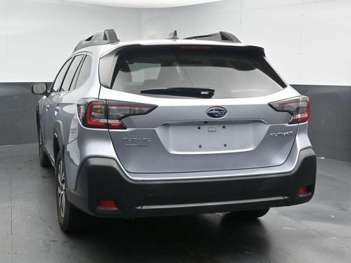 Ice Silver Metallic 2024 Subaru Outback Premium