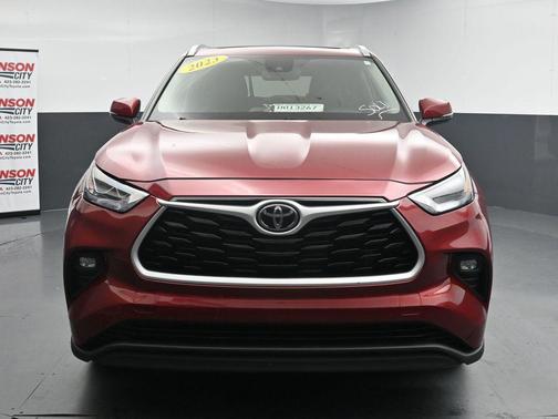 Ruby Flare Pearl 2023 Toyota Highlander XLE