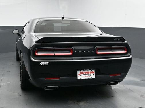 2016 Dodge Challenger SRT 392
