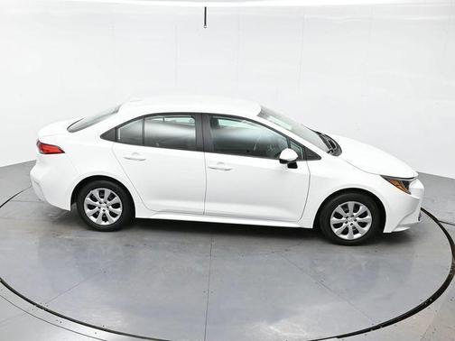 Ice Cap 2024 Toyota Corolla LE