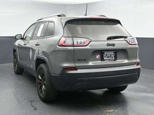 Sting-Gray Clearcoat 2023 Jeep Cherokee Altitude