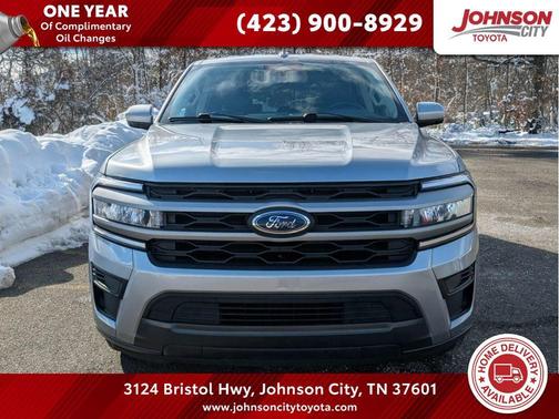 Iconic Silver Metallic 2024 Ford Expedition Max XLT