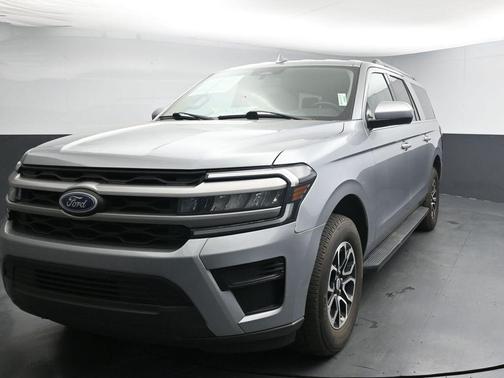 Iconic Silver Metallic 2024 Ford Expedition Max XLT
