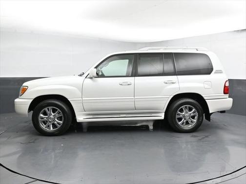 2005 Lexus LX 470 Base