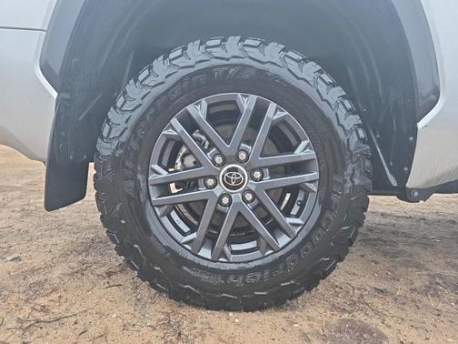 Celestial Silver Metallic 2023 Toyota Tundra SR5