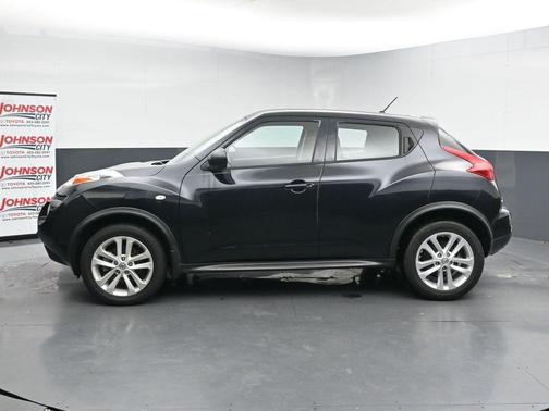 Sapphire Black 2014 Nissan Juke S