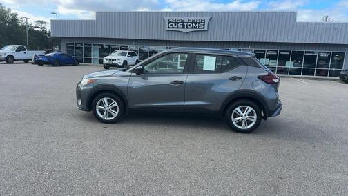 2021 Nissan Kicks S
