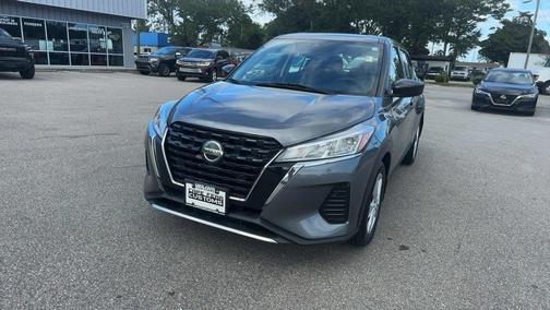 2021 Nissan Kicks S