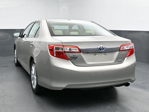 2013 Toyota Camry Hybrid XLE
