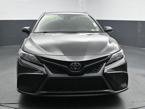 Midnight Black Metallic 2023 Toyota Camry SE