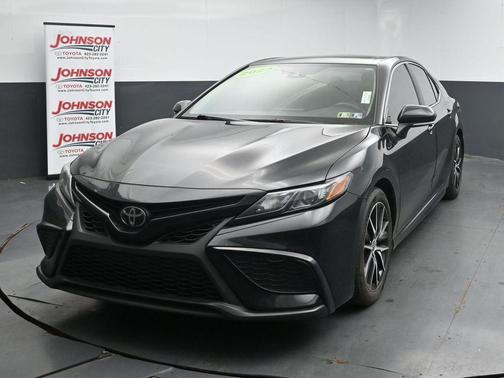 Midnight Black Metallic 2023 Toyota Camry SE