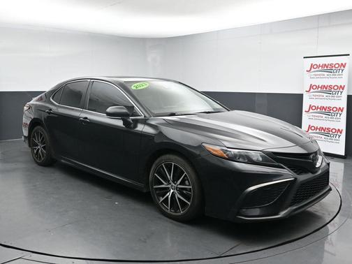 Midnight Black Metallic 2023 Toyota Camry SE