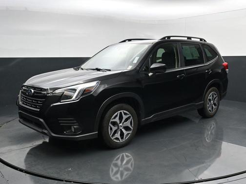 Crystal Black Silica 2023 Subaru Forester Premium