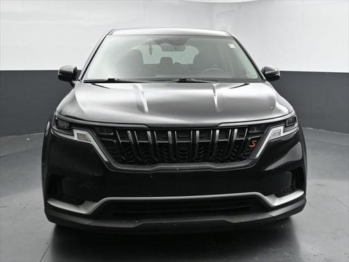 2022 Kia Carnival LXS