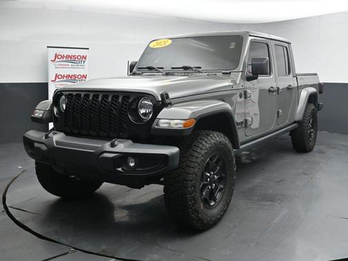 Sting-Gray Clearcoat 2021 Jeep Gladiator Willys 4x4
