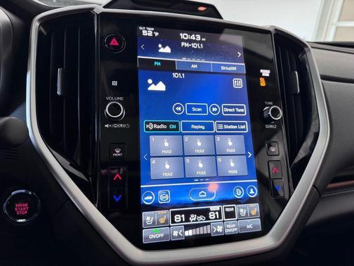 Crystal White Pearl 2024 Subaru Ascent Touring 7-Passenger