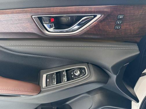 Crystal White Pearl 2024 Subaru Ascent Touring 7-Passenger