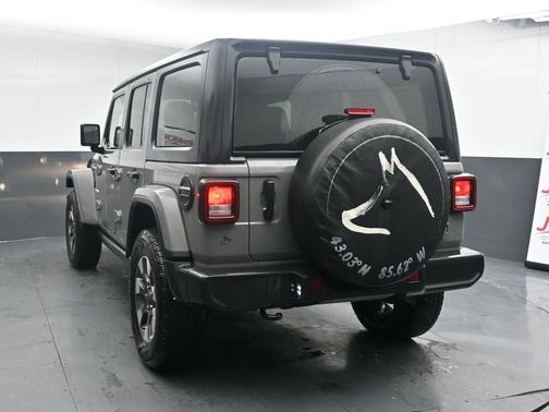 2022 Jeep Wrangler Unlimited Sahara