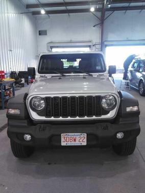 Silver Zynith Clearcoat 2024 Jeep Wrangler Sport S