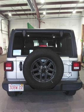 Silver Zynith Clearcoat 2024 Jeep Wrangler Sport S