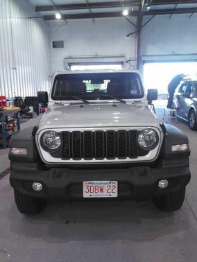 Silver Zynith Clearcoat 2024 Jeep Wrangler Sport S