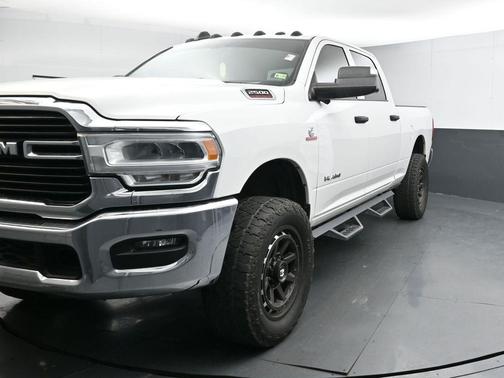 2019 RAM 2500 Tradesman Crew Cab 4x4 6'4' Box