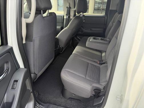 Glacier White 2023 Nissan Frontier SV