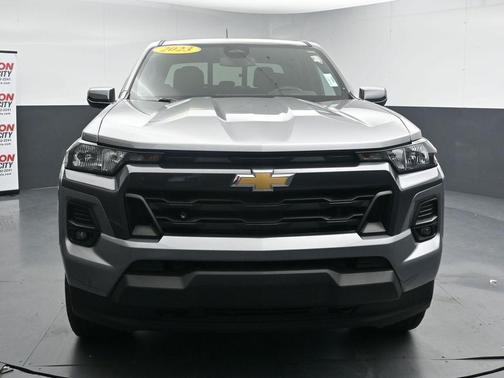 Sterling Gray Metallic 2023 Chevrolet Colorado LT