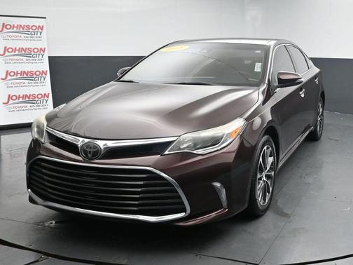 Sizzling Crimson Mica 2018 Toyota Avalon XLE