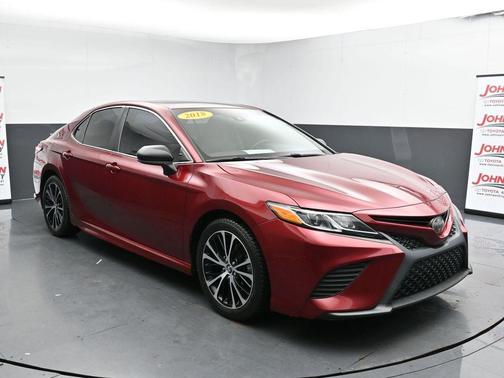 2018 Toyota Camry SE