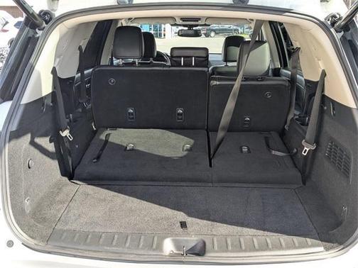 2022 Nissan Pathfinder SL 4WD